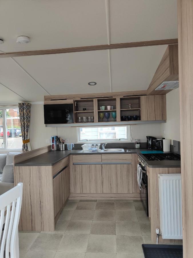 J6 Static Caravan, Fairway Holiday Park Sandown Esterno foto